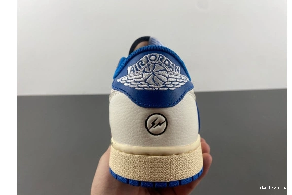 RETRO DM7866-104  SP TRAVIS  LOW JORDAN SCOTT 1 OG DM7866-104 0821
